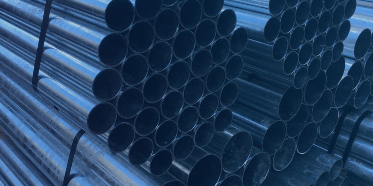 conjunto de tubos galvanizados cilíndricos